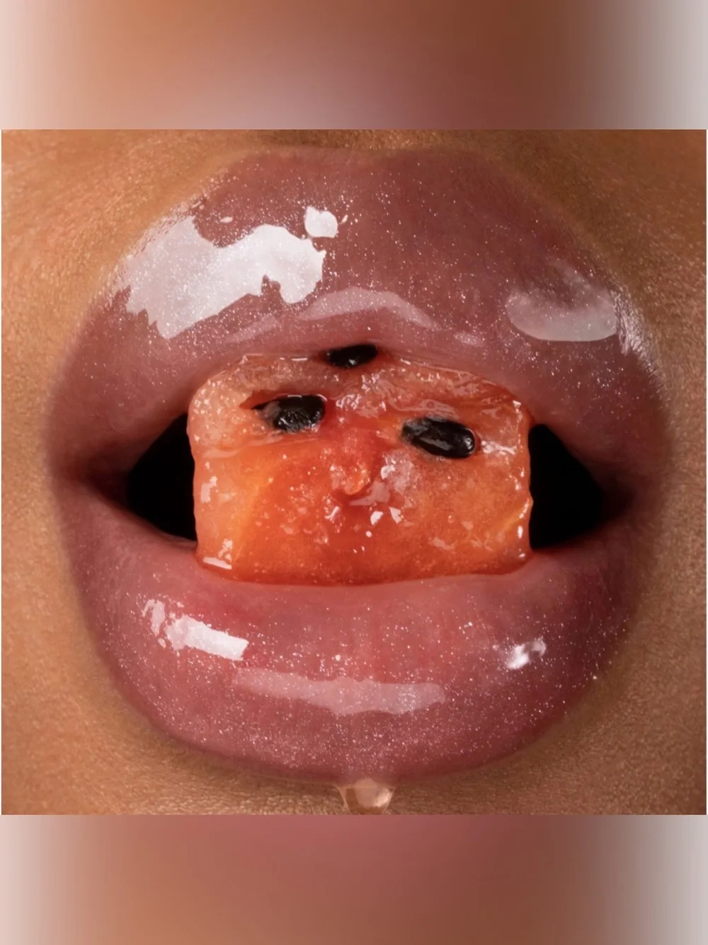 Gisou Watermelon Sugar Honey-Infused Lip Oil — Pink